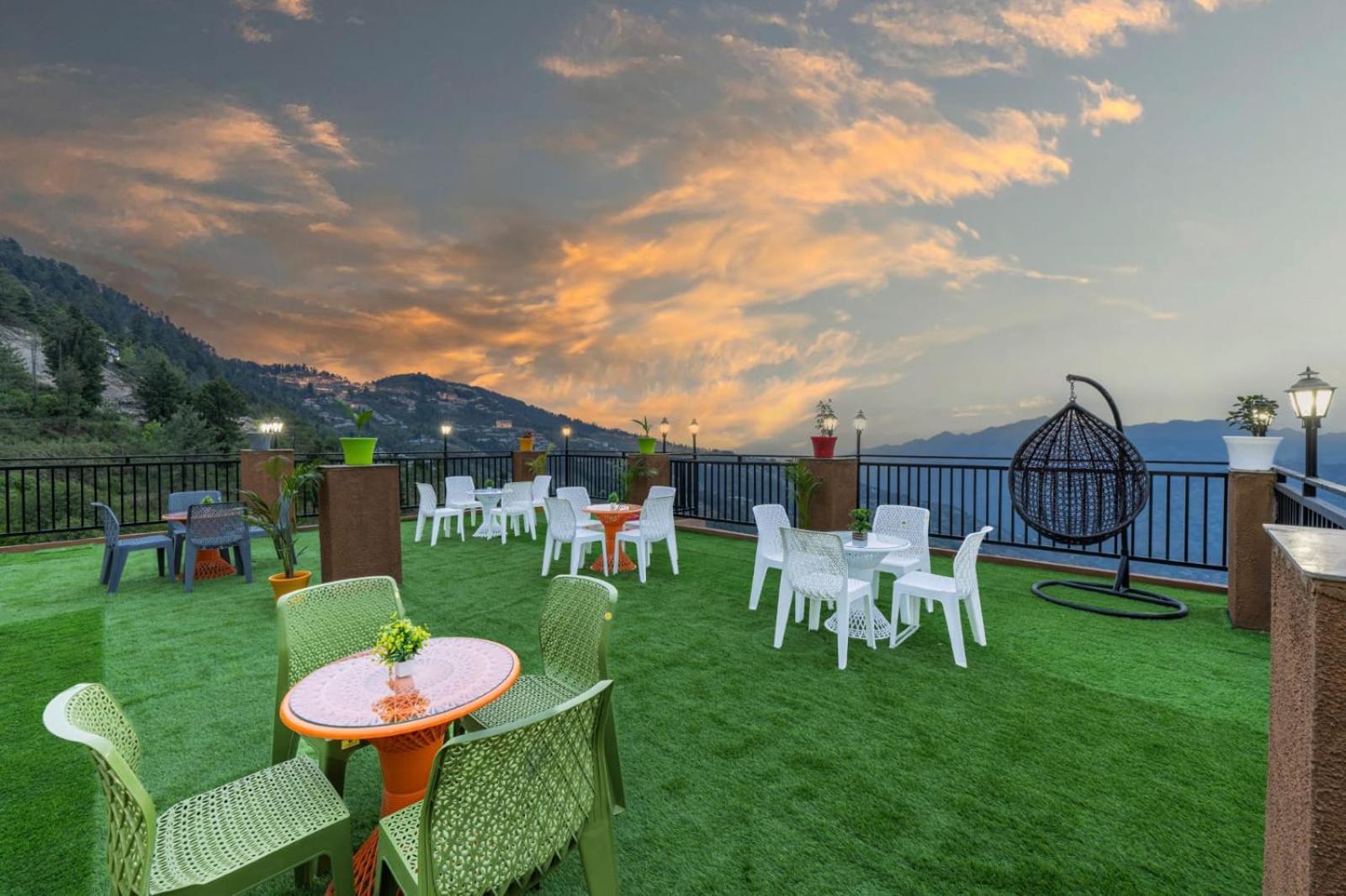 The Nature Dreams I Vacations I Conference I Mice I Family Events I Open Air Terrace I Sky Bonfire I Kufri By Exotic Stays Shimla Exterior photo