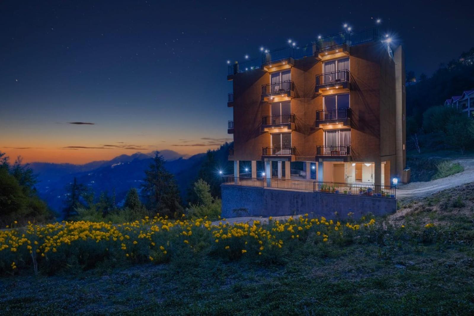 The Nature Dreams I Vacations I Conference I Mice I Family Events I Open Air Terrace I Sky Bonfire I Kufri By Exotic Stays Shimla Exterior photo